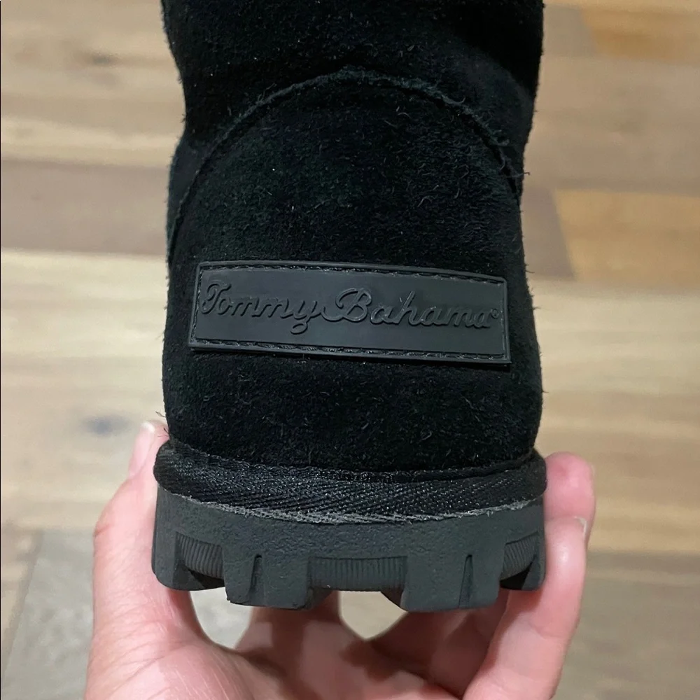 Tommy Bahama Fur Lined Boots Black Suede Size 8 Warm Winter Snow Boots